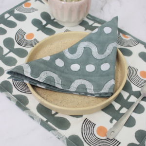 Table-Linen1